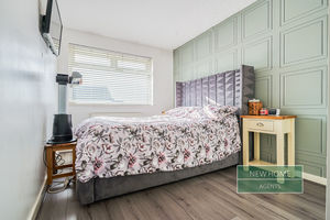 Photo 25- click for photo gallery